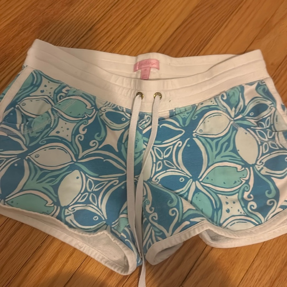 Lilly pulitzer beach shorts medium